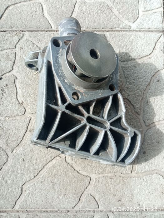 Водяний насос (помпа) від шкоди фабії , мотор 1.4.