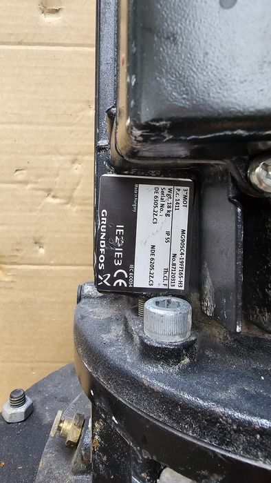 Bomba circuladora vertical Grundfos, Passador/Válvula de balanceamento com falange Tour & Andersson de 2-1/2"
Mod. TP 50-110/4 A-F-A-BAQE  - 96087106