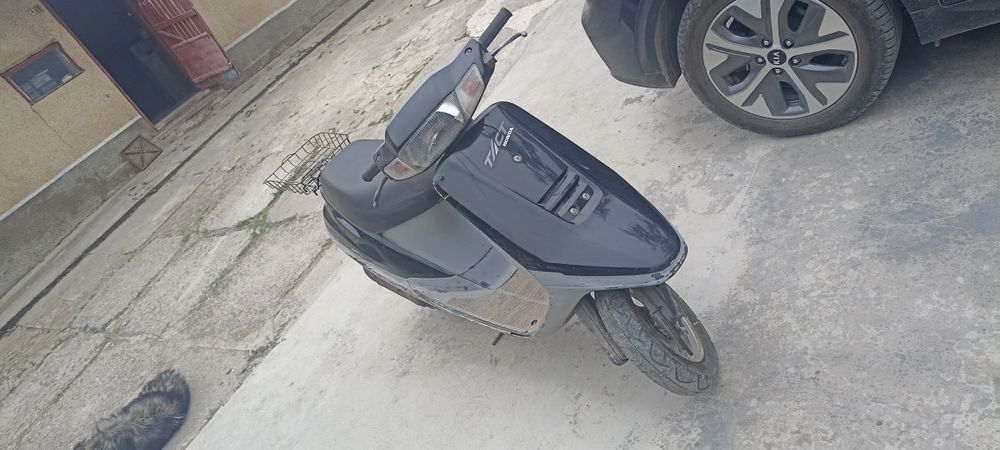 Мопед /скутер Honda .