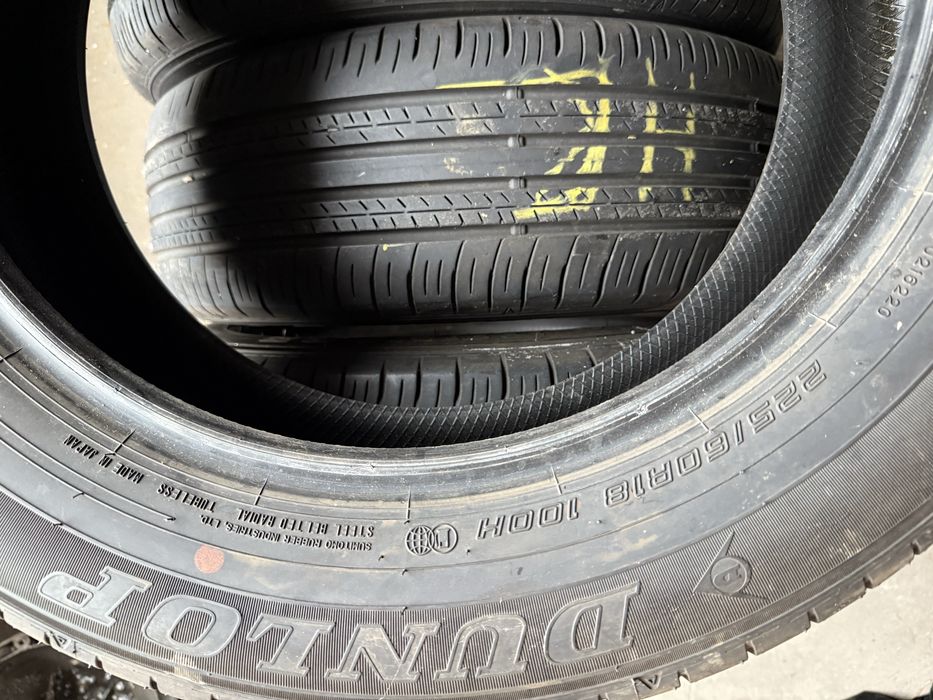 Opony 225 60 R 18 Dunlop 4 szt