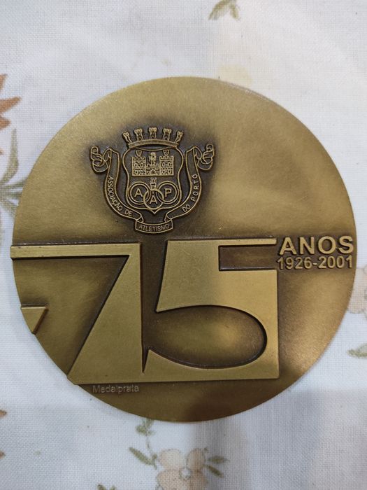 Medalha 75 anos Associação de atletismo do Porto