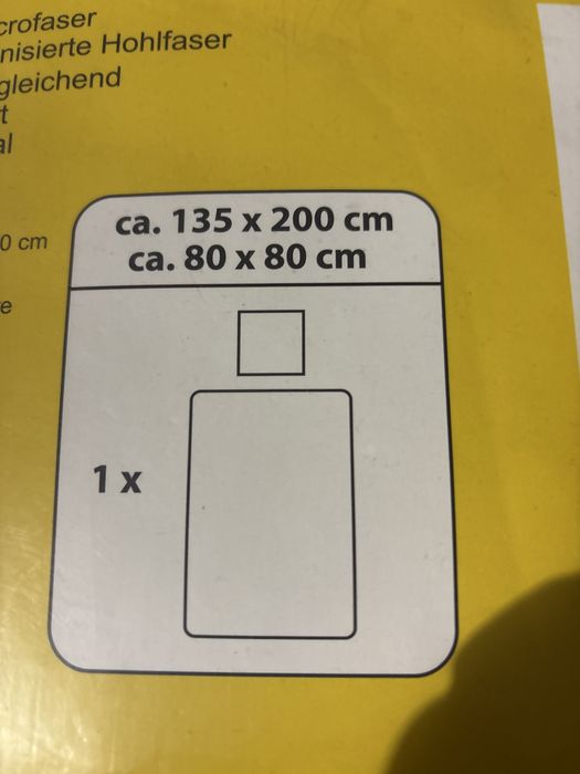 Set lkołdra i poduszka.