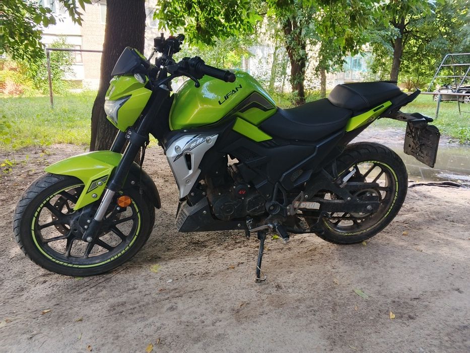 Продам Мотоцикл Lifan sr220