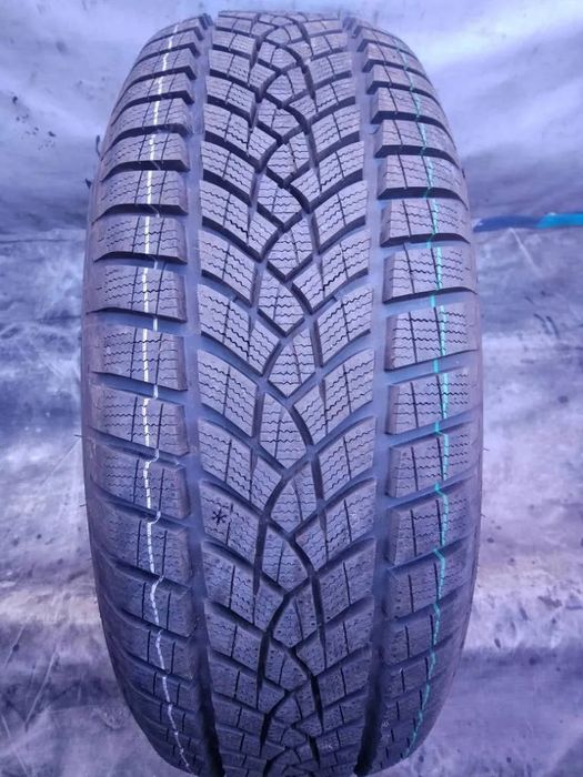 Goodyear UltraGrip Performance GEN-1 225/60 R16 102V 2024