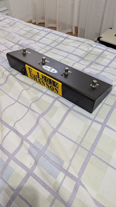 EVH 5150 III 50w 6L6 c/ hardcase custom + footswitch Original