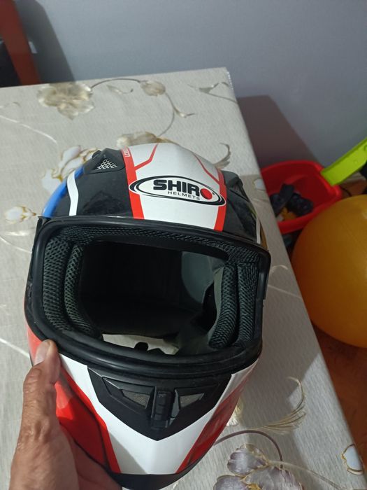 Capacete usado sem viseira