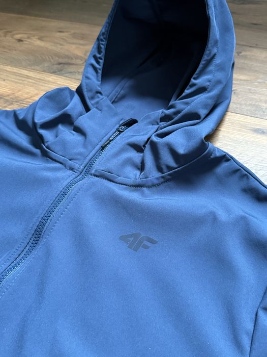 Kurtka softshell 4F