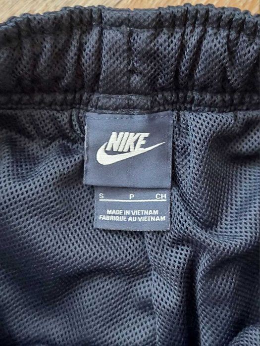 Винтажные спортивные штаны Nike