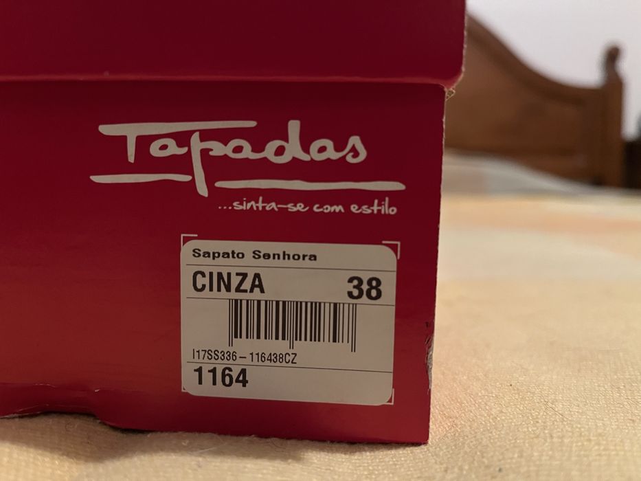 Sapatos cinza NOVOS