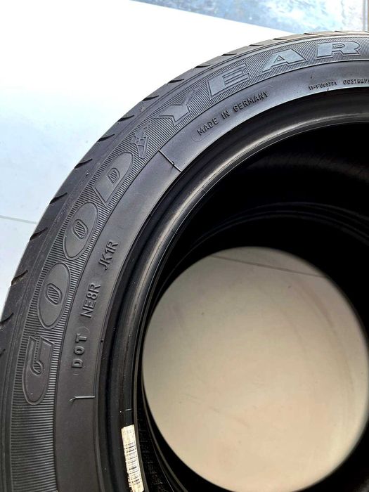 Pneus Goodyear Efficient Grip - 245/45/17 - Muito Bons