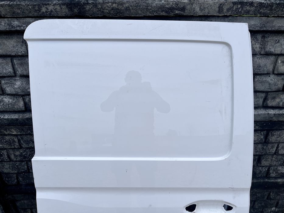 Drzwi prawe tylne pełne LC9A VW Caddy 2K7 21- oryginal