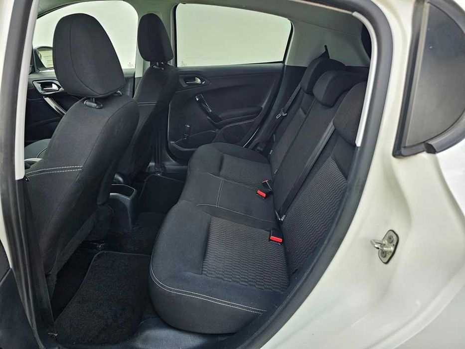 Peugeot 208 1.2Vti 82Cv 75.000Km 06/2015