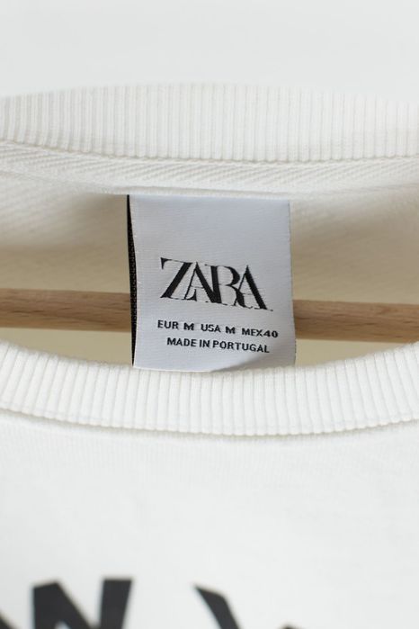 Bluza z kontrastowym napisem Zara