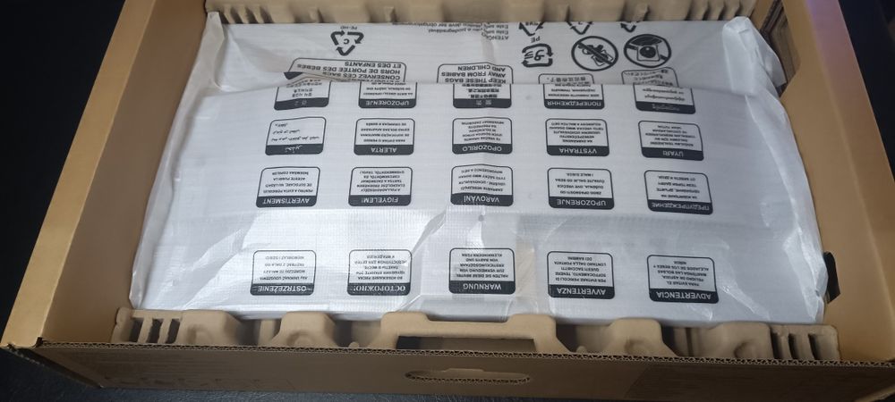 Белый Монитор Lenovo 24" 100 Гц