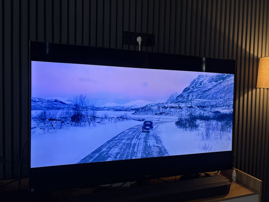 4К Телевізор Hisense 55U8QF