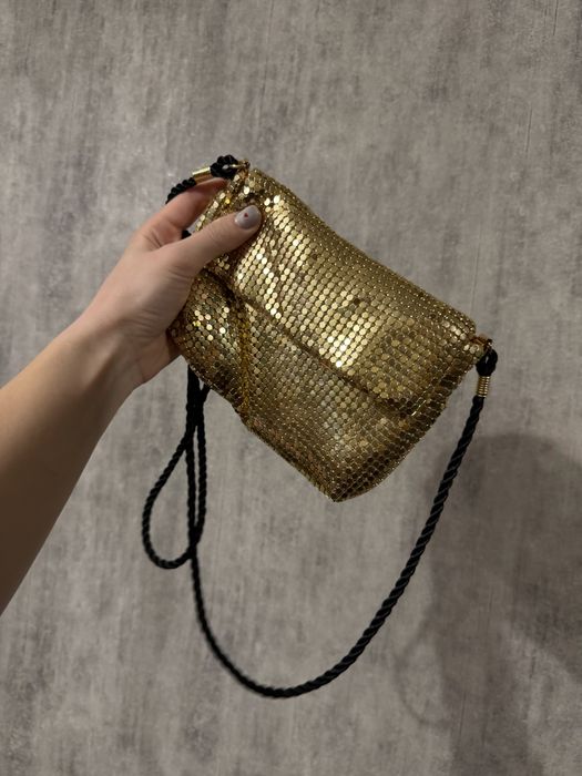 Коктельна сумоча з паєток золота