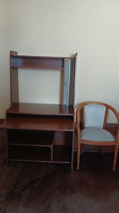 Secretaria  como nova