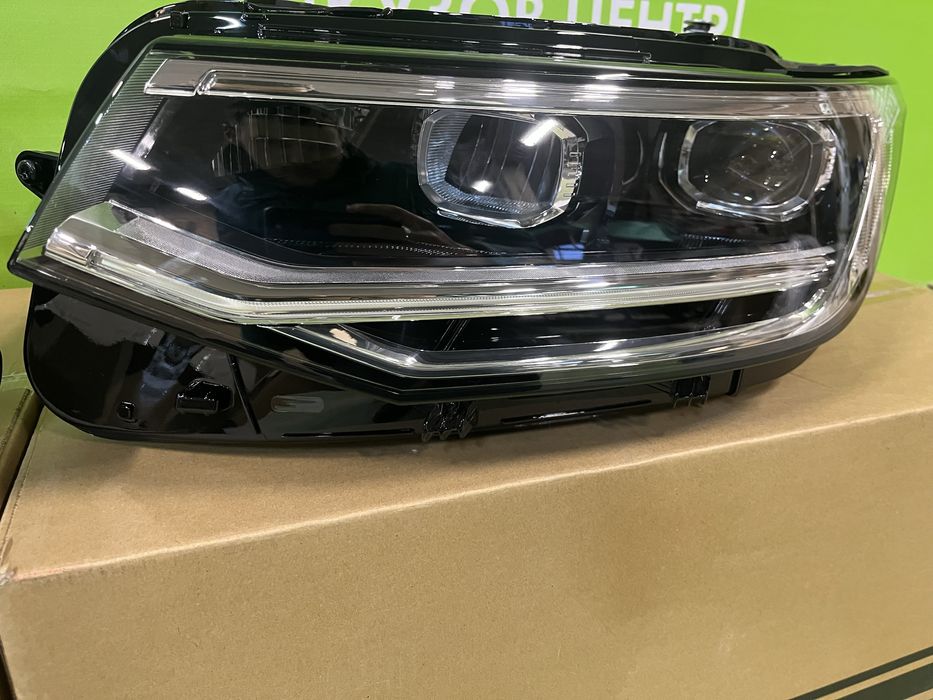 Фари Volkswagen Tiguan 2 2020-2023 з блоками ліва права тігуан фары