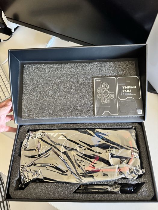 Asus ROG STRIX GeForce RTX 4070 Ti Oc 12GB GDDR6X