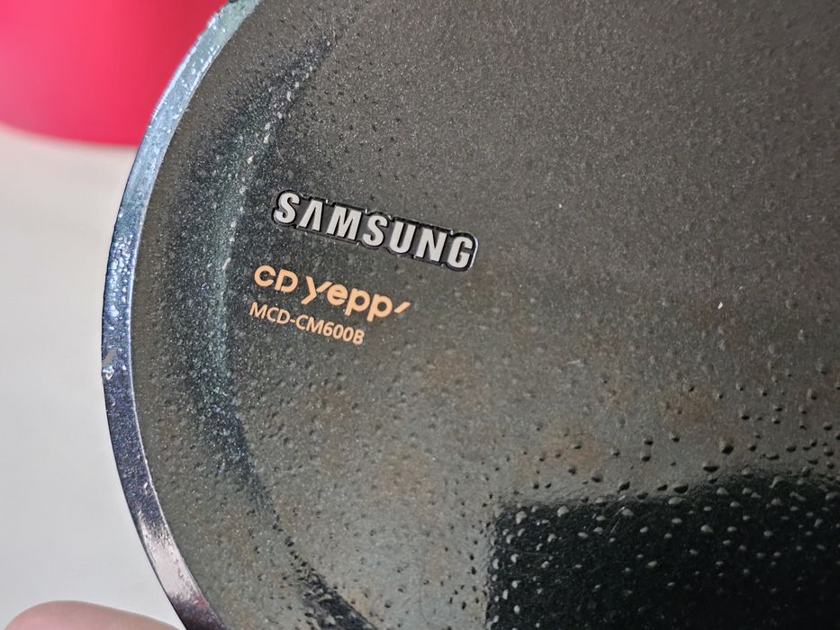 CD Плеєр Samsung CD YEPP MCD-CM600B Не Робочий Батарейки Sanyo Жвачка