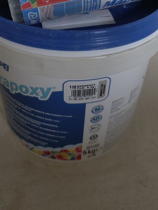 Fuga epoksydowa Mapei Kerapoxy kolor 110 manhattan jasny szary 5 kg