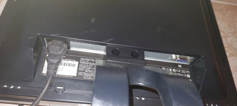Monitor hp C/ cabo alimentação Usado Bom Estado Entrego em  Alfragide