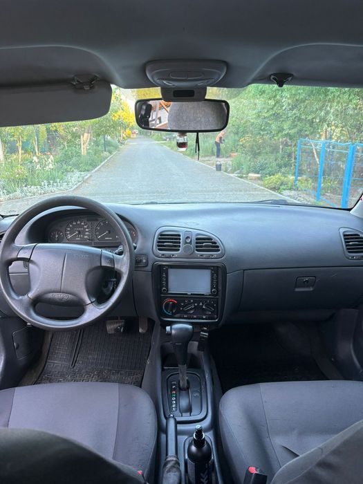 Daewoo nubira 1998