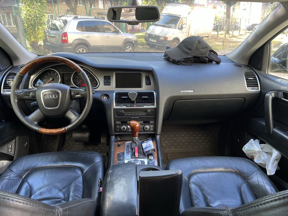 Продам AUDI Q7 2007 год випуска