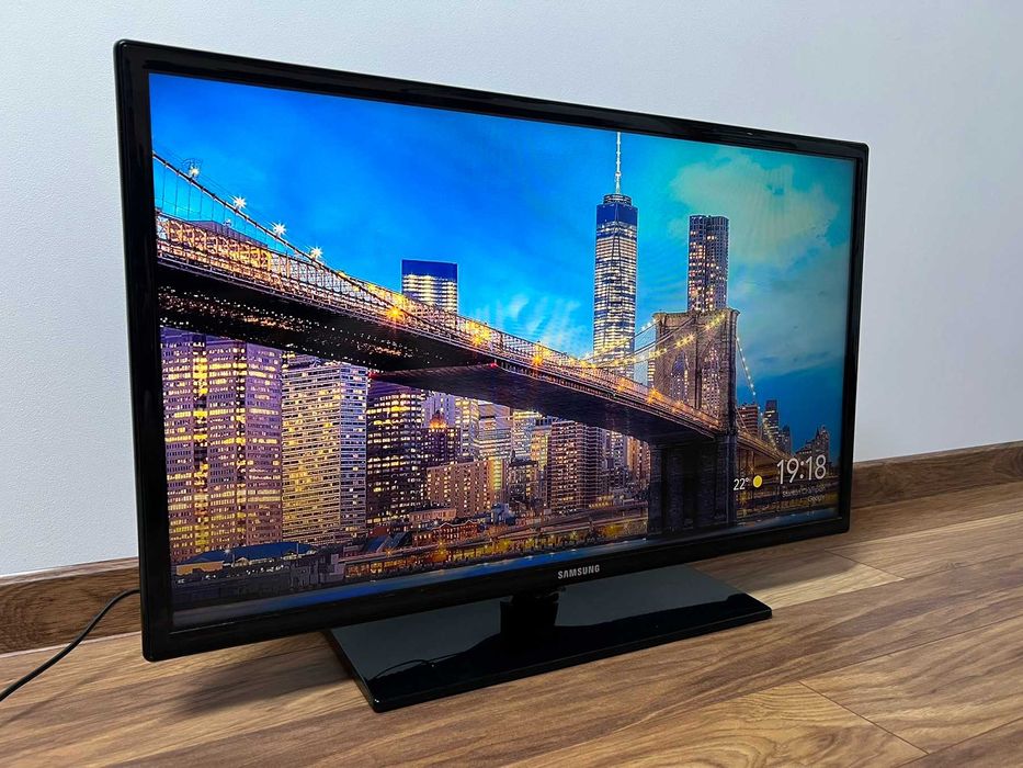 Телевізор Samsung UE32EH4000 діагональ 32" в хорошому стані
