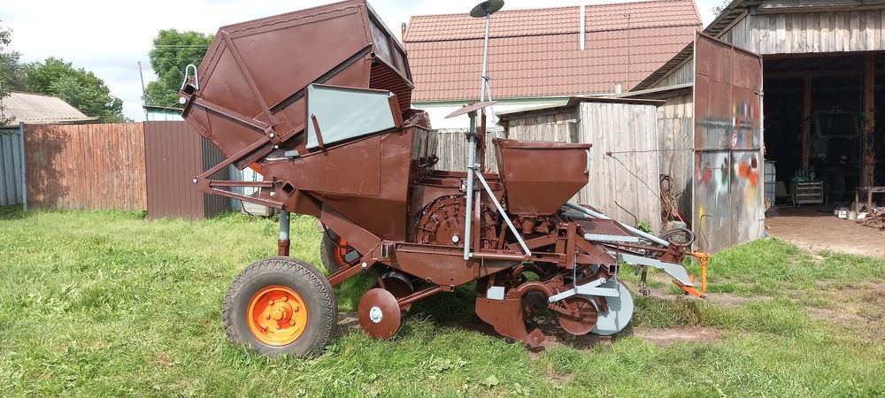 Картоплесаджалка 4х рядна  причіпна КСМ 4а ідеальний стан