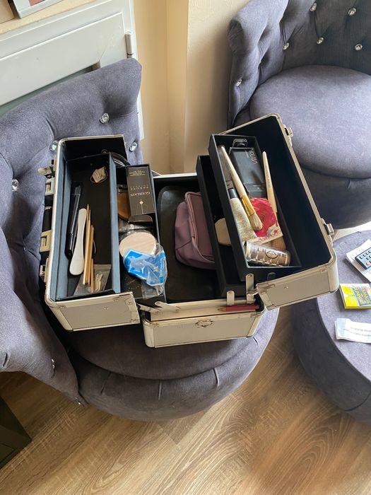 MALA Clarissa Maquilhagem