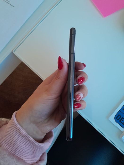 Samsung S21 como novo