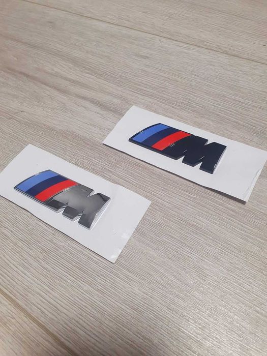 Эмблема на багажник / крылья BMW M Style чёрный глянец и хром логотип