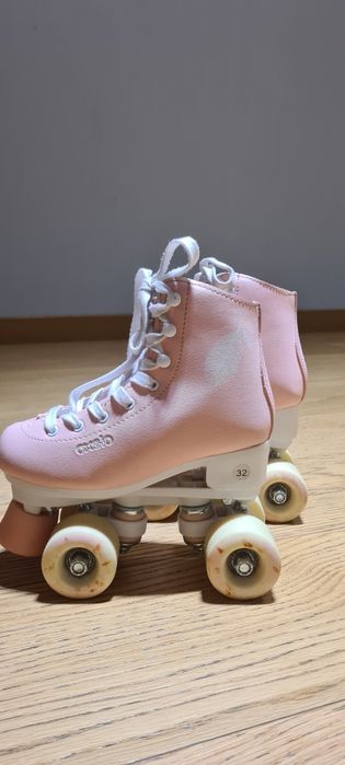 Wrotki Oxelo dla dziewczynki. Rozmiar 32. Długość wkładki 20cm.