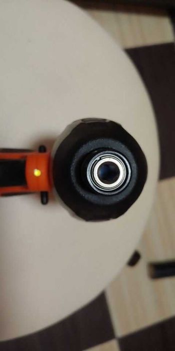 Шуруповерт Гайковерт ударный Black+Decker BDCI20C