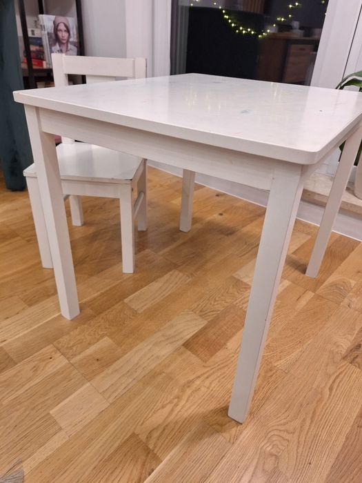 Krzesełko i stolik dziecięcy drewniany