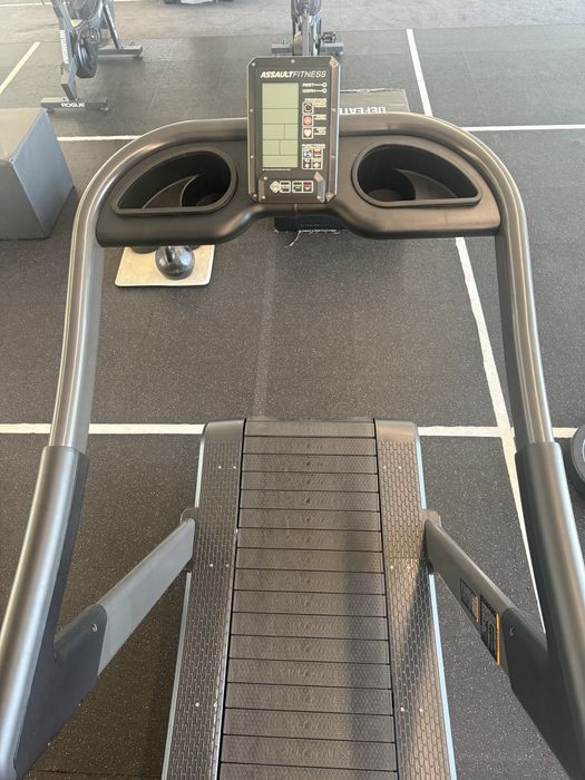 Assault Runner -