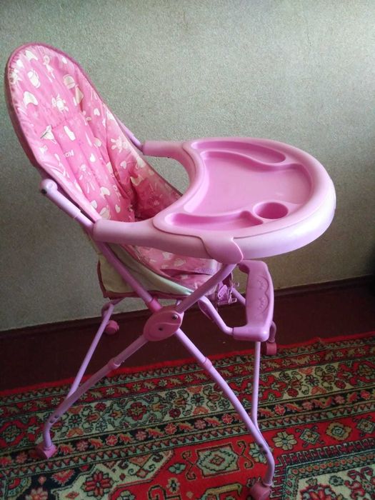 Продам столик для годування
