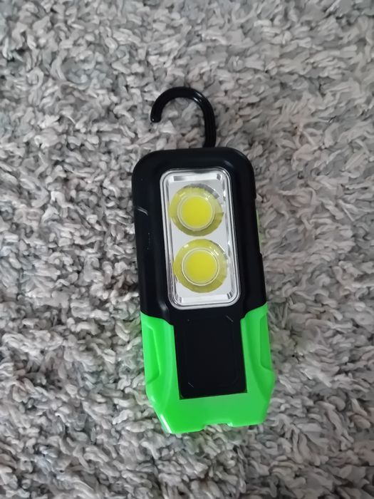 Nowa mocna latarka lampa led z hakiem i magnesami