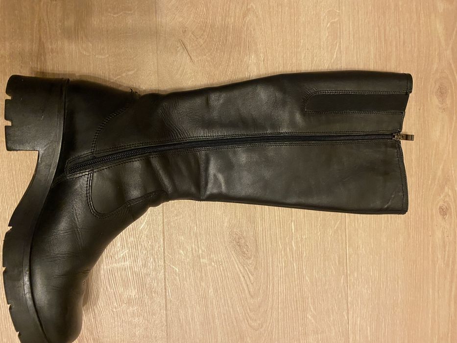 Damskie skórzane kozaki Lasocki rozm. 41