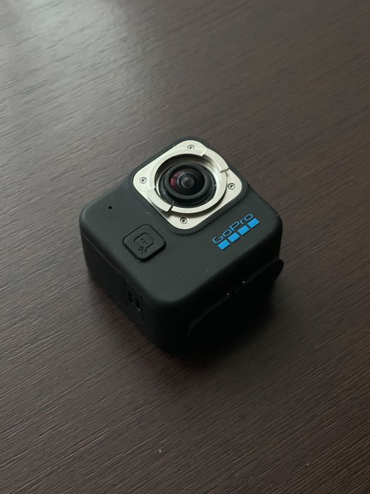 6 камер GoPro 11 mini  та GoPro 8