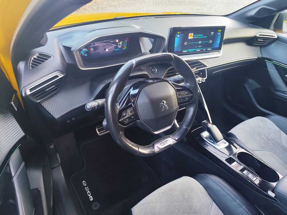 Peugeot e-208 GT - Todas as revisões na marca - Aceito Retoma