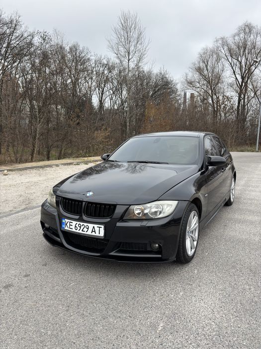 BMW 320i 2.0бензин Автомат