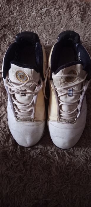 Кросівки  Adidas..