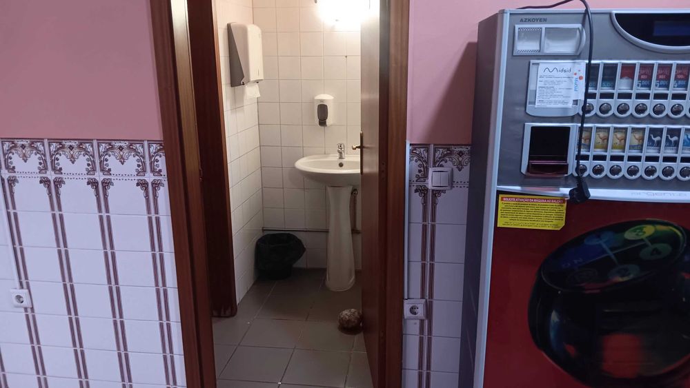 Vendo estabelecimento  comercial