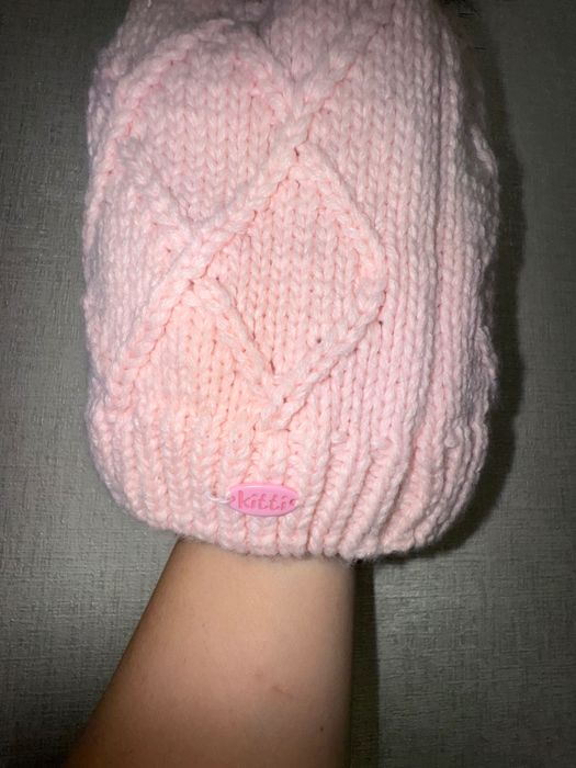 Рожева шапочка з перлинками