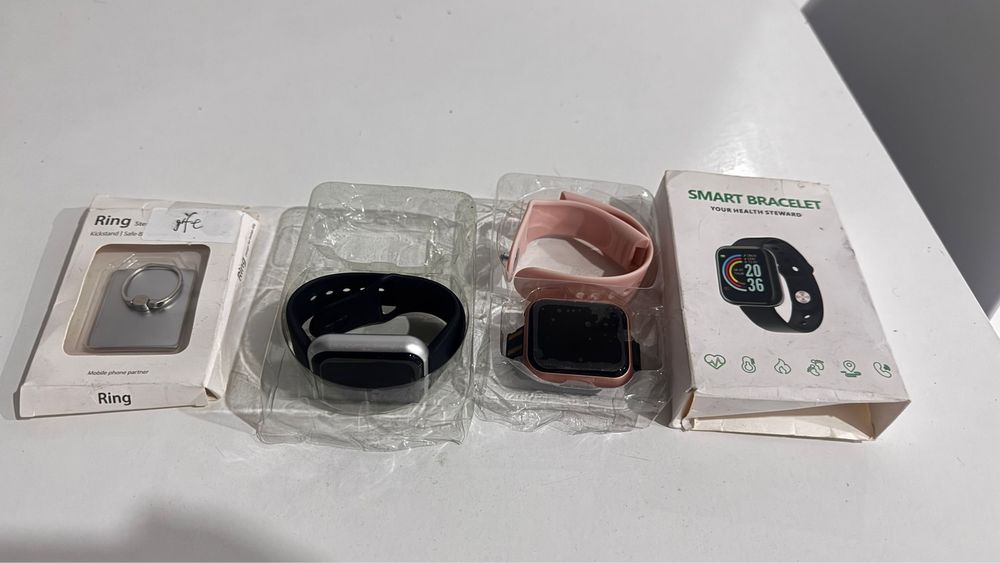 Lote smartwatches com acessórios