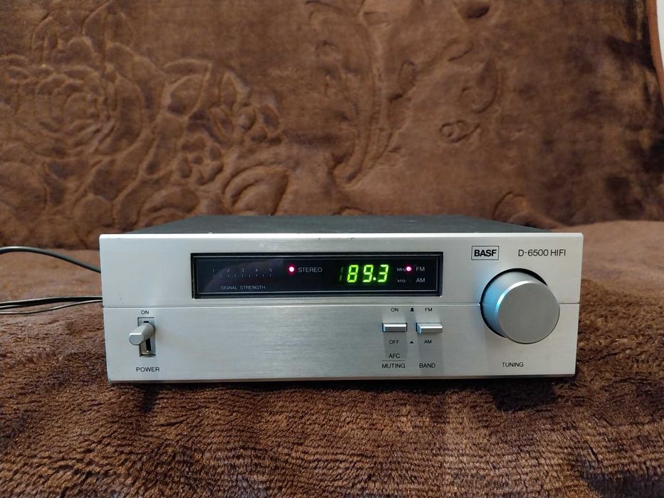 Tuner AM FM Basf D-6500 HiFi mini