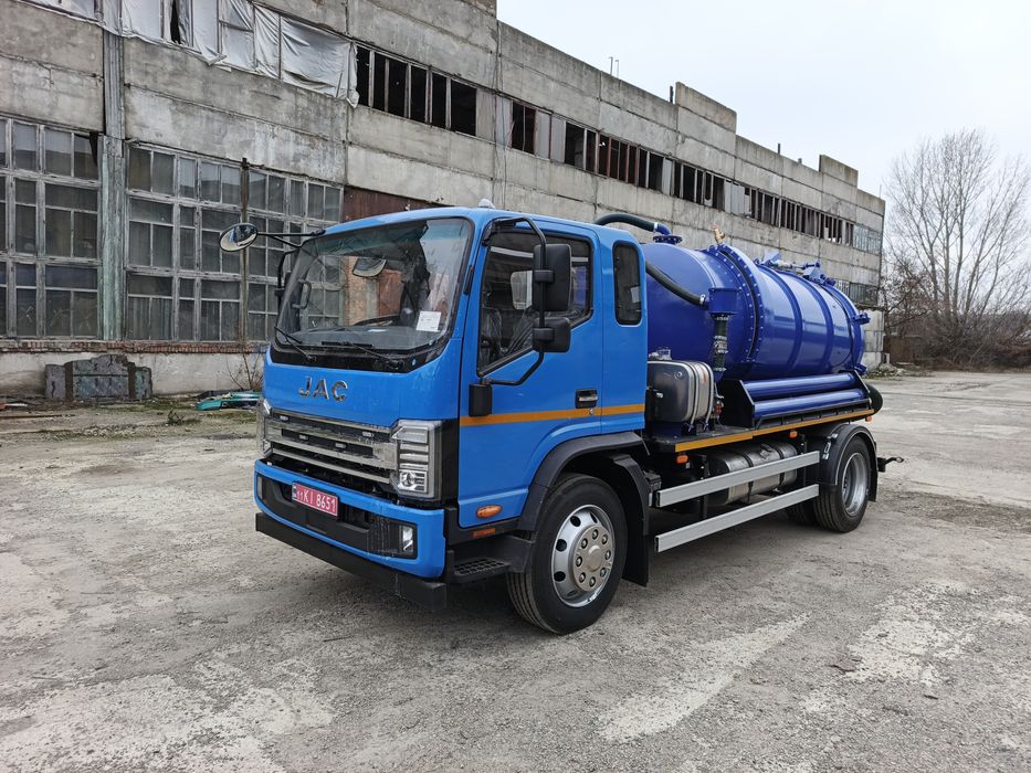 Вакумний автомобіль,асенізатор,мулосос,вакумний