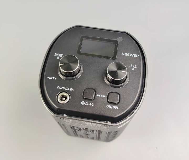 Студійне(фото-відео)освітлення NEEWER MS60B